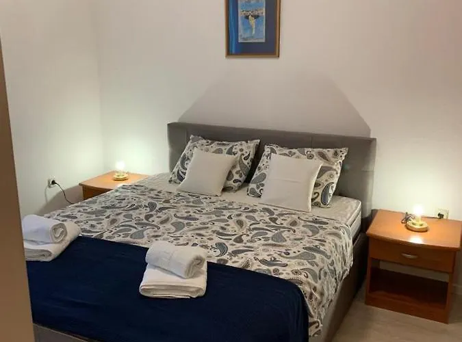California アパート *